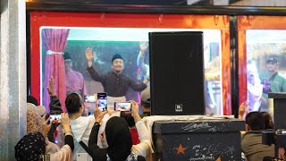 Download lagu Muncul Geng SENARIO naik lori, jadi riuh-rendah suasana bila Bob tiba² main lagu raya mp3