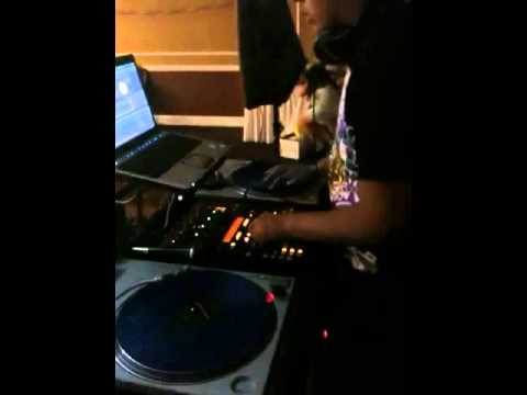 DJ Luis mixing live at a Sweet 16!