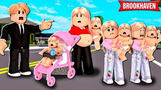 ORFÃ ACHOU BEBE ABANDONADA e FICOU MILIONARIA - HISTORINHA BROOKHAVEN