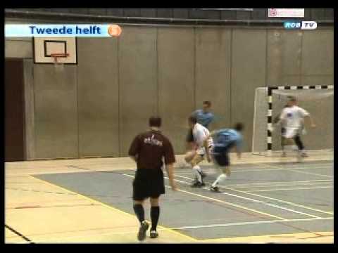 Zaalvoetbal Cormed Leuven - Landen.