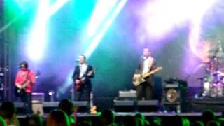 The Car Is On Fire Heineken Open&#39;er Festival 2009 &quot;Miniskirt&quot; Live