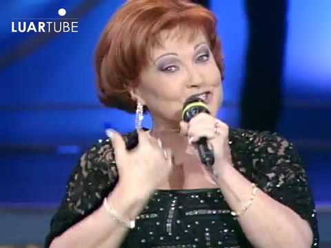 Ana Kiro • Cantigas para Arzúa (Luar, 30/03/2001)