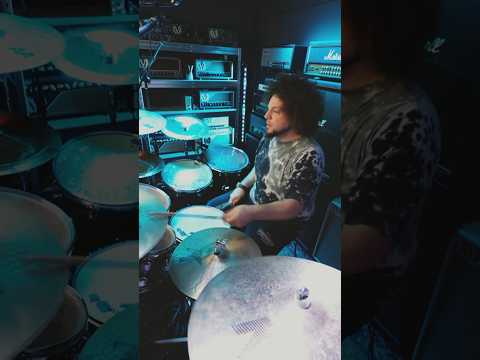 Finally got this groove down! One of my favourites! It’s bloody hard 🥵 #karnivool