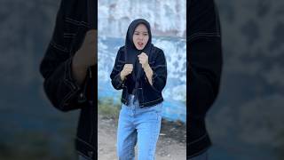 Download lagu Wah nantangin nih #shorts mp3