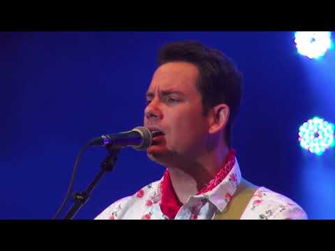 Sam OUTLAW & Molly PARDEN - The Green Escape -