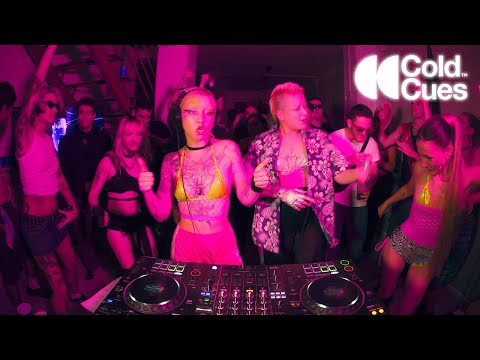 Crazy Bassline & Acid Tekno Hits At a private House Party | MANOLO Y BENITO