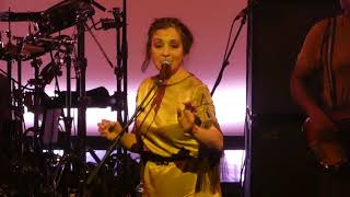 Catherine Ringer Même Si (Les Rita Mitsouko) @Cirque Jules Verne Amiens 13/10/2019