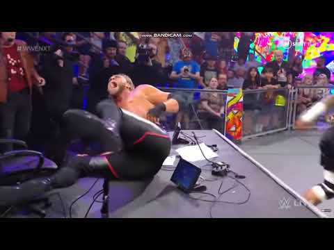 Solo Sikoa samoan drops Von Wagner onto Announce table