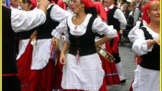 preview picture of video 'Piedimonte Etneo 2006 - Festival Internazionale del Folklore - Piggioli A. - Photographer'