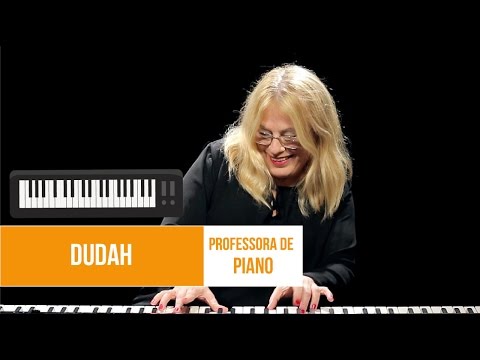 "Chorinho de Gafieira" (Astor Silva) - Dudah Lopes (Professora de Piano do Atelier de La Musique)
