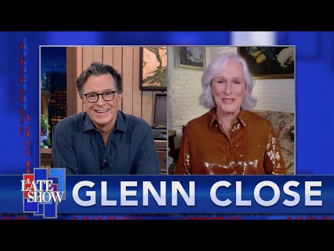 格倫-克洛斯在隔離期間通過創造一些角色來保持自己的笑聲。 (Glenn Close Kept Herself Laughing During Quarantine By Creating A Few Characters)