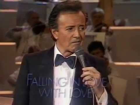 AVRO's  Music Hall muzikale herinneringen m.m.v. Trio Pim Jacobs