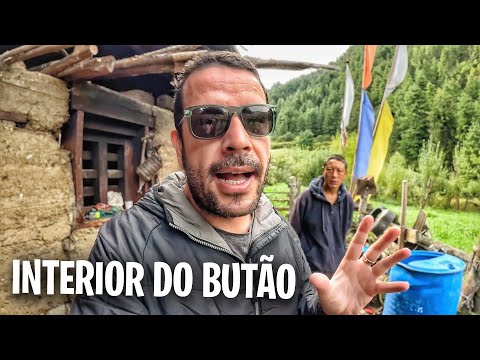 What is life like in a village in Bhutan? 🇧🇹