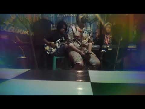 MENGEJAR BADAI cover WINDA KAMELIA