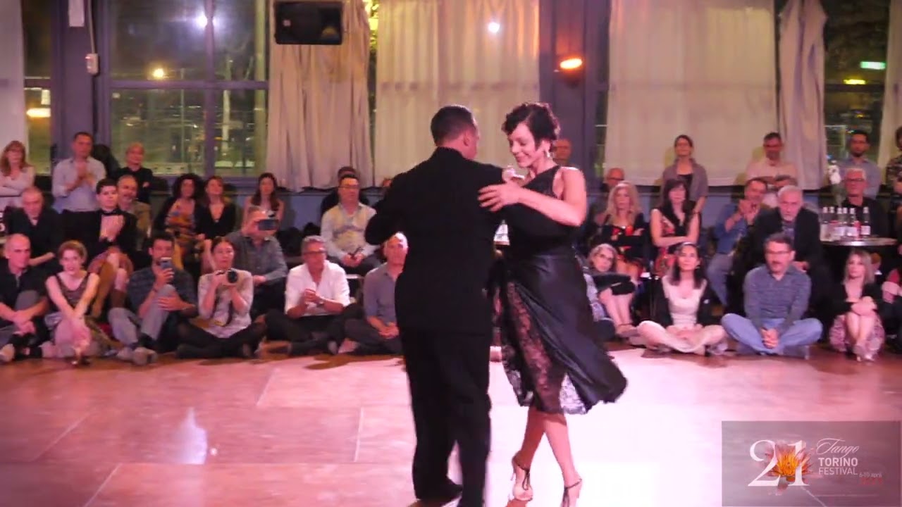 Video thumbnail for ESTEBAN MORENO Y CLAUDIA CODEGA