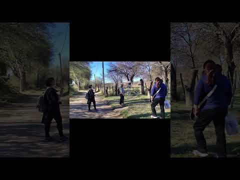 Con amigas...Caminando por Villa de las Rosas...