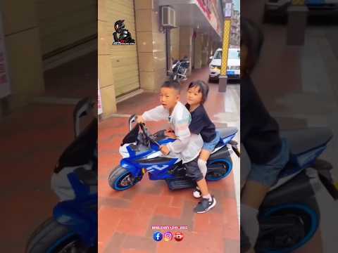 Couple Bike Rider✨️🔥😎#couple #rider #bikelover #bikeride #motovlog #stunt #viral #trending #ytshorts