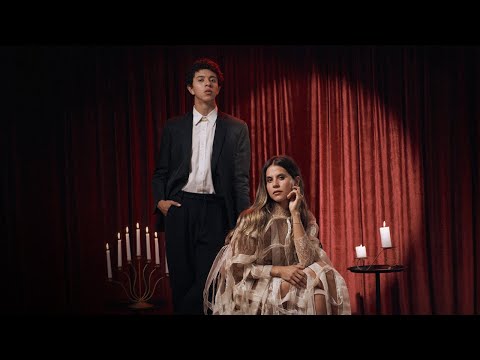 GONZALO ÁVILA, LUZ PINOS - Catalina, me quemas (Official Video)
