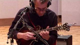 Hot Tuna performs &quot;There&#39;s a Bright Side Somewhere&quot; on Midmorning
