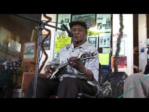 David Honeyboy Edwards   Sweet Home Chicago