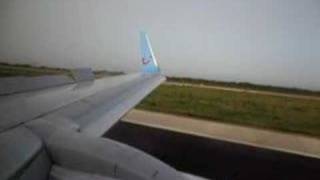preview picture of video 'ThomsonFly landing Menorca'