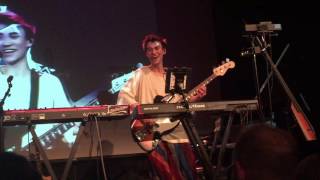 Jacob Collier on Clavinet (Saviour)