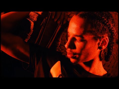 Trendyy - Outta Town Freestyle (Official Music Video)