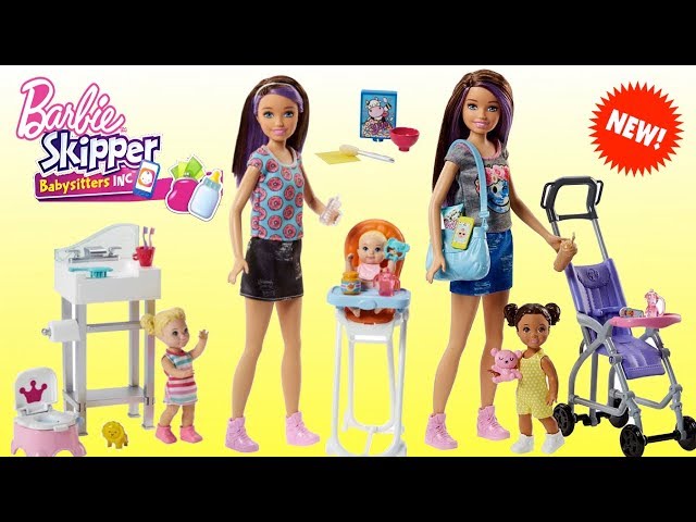 Vídeo relacionado con Barbie Skipper Muñeca niñera con Trona, bebé y Accesorios para su Cuidado, Juguete +3 años (Mattel HTK35)