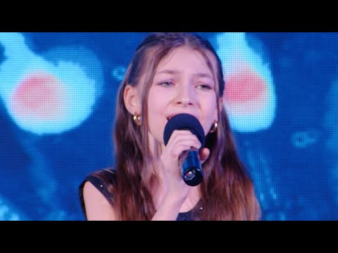 Andreea Bejan - Bloodsucker