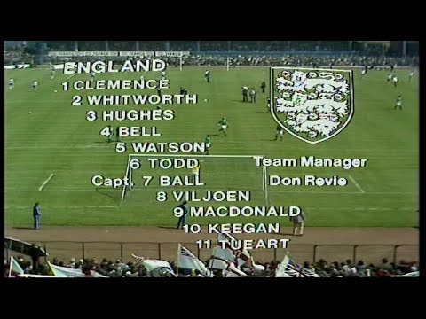 1974/75 - Northern Ireland v England (Home International - 17.5.75)