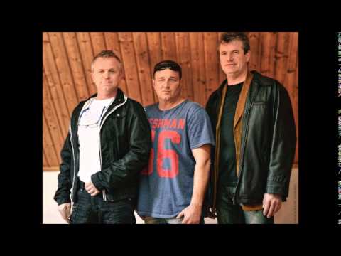 Skupina Moment Visit jabko visit