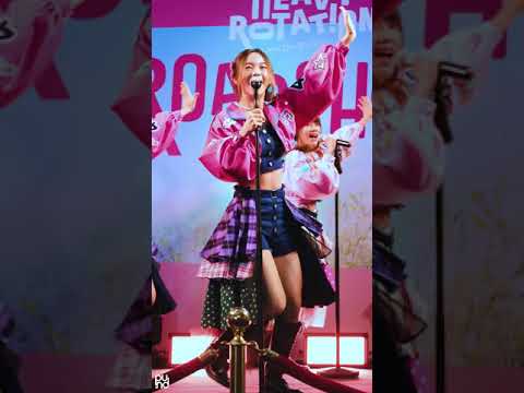 [4K] Heavy rotation - Pun BNK48 @ Road Show Central Plaza Mahachai 200815 [Fancam]