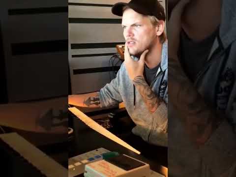 Miniatura de Love Feeling (Avicii Tribute)