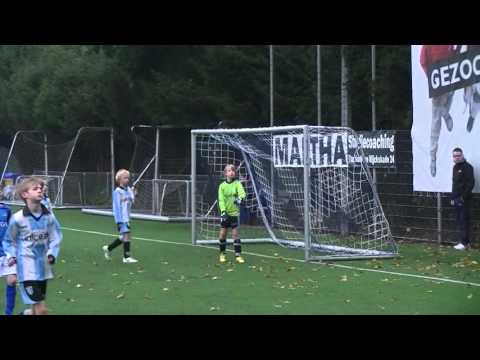 Kampong F1 - FC Driebergen F1  3-0 (17-10-2015)