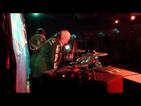 Dick Dale - Long Jam (Rhythm Room in Phoenix, AZ)