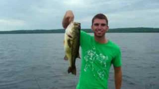 preview picture of video 'Brad's Largemouth landed on Fletcher Pond'