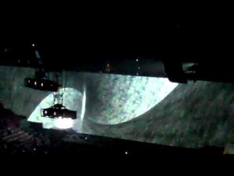 Comfortably Numb- Roger Waters in Philadelphia - Tues. 11/09/2010