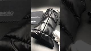 Download lagu Authentic Moncler Asmr mp3 Download lagu Authentic Moncler Asmr mp3