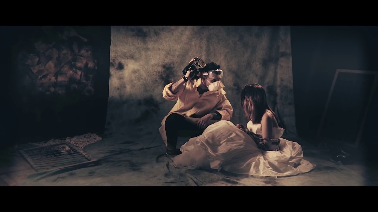 BODO — Dragostea se duce, Banu le seduce