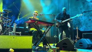 A CERTAIN RATIO … knife slits water