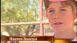 Download lagu Girl's passion for pigs turns into family affair mp3