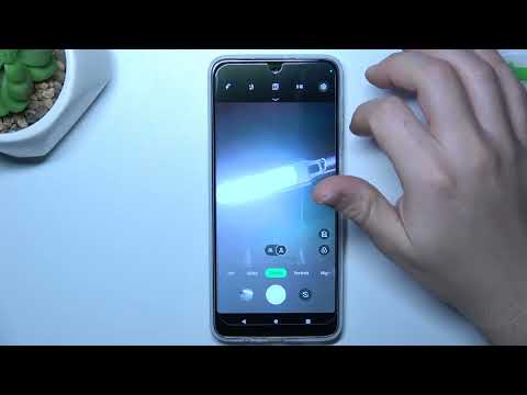 How to Manage Camera Mirror Effect on MOTOROLA Moto G22?