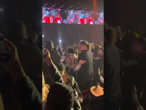 MariahLynn swings at ET/Scarface & Tesehki tries to break it up😳