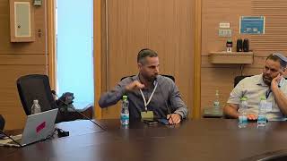 עידן ברוך, אח של אוריאל ברוך שנרצח וגופתו מוחזקת בעזה (חדשות ערוץ 7) - התמונה מוצגת ישירות מתוך אתר האינטרנט יוטיוב. זכויות היוצרים בתמונה שייכות ליוצרה. קישור קרדיט למקור התוכן נמצא בתוך דף הסרטון