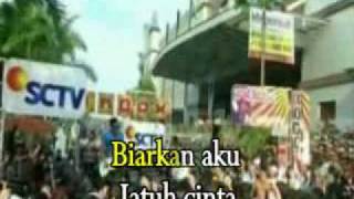 Download lagu Biarkan Aku Jatuh Cinta - ST 12 mp3