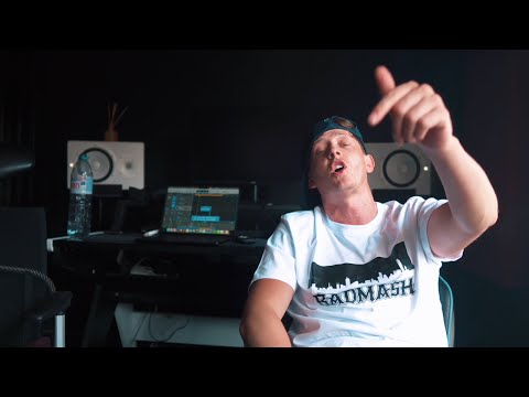 J Lizz - Been About (Official Music Video)