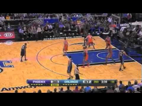 Dwight baseline lefty hook