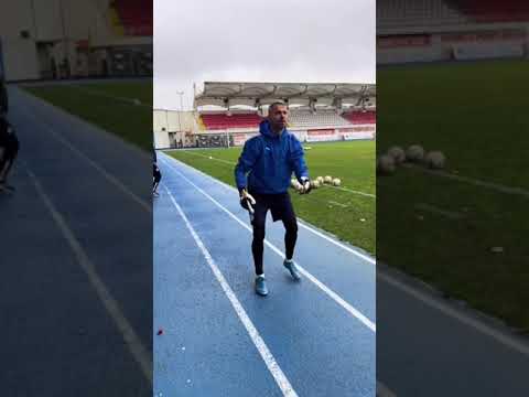 Reaction training🧤🔥.Watch our first complete exercise from our training with @tuzlaspor1954 .