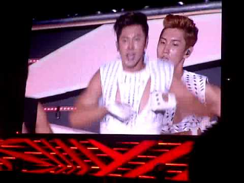 [HD FANCAM] 120922 TVXQ - Keep Your Head Down @ SMTOWN INA