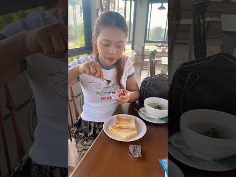 ใครเคยทำแบบนี้บ้าง ? 🍞🧈🍓 #ลองดู #diy #ฝากติดตาม #หมูหมีจัดให้ #เอ็นจอยคับผม